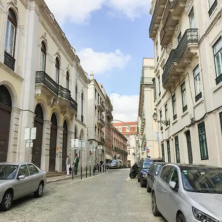 Bica-chiado Vintage Self-catering Apartment
